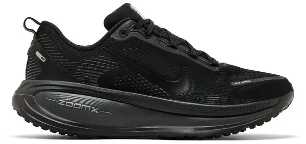 Nike Vomero 18 'Triple Black'