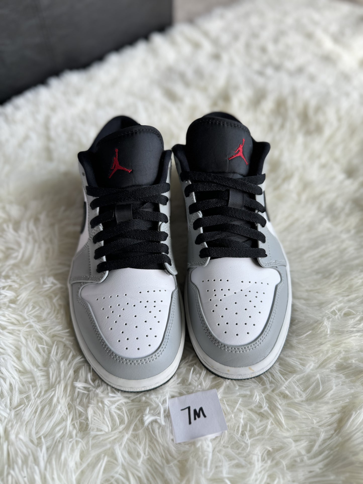 Air Jordan 1 Low Light Smoke Grey