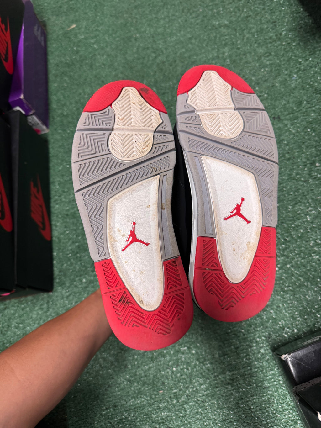 6.5y- Air Jordan 4 Retro Bred 2019