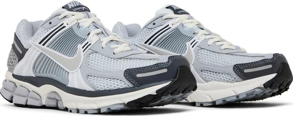 NIKE VOMERO 5 PURE PLATINUM