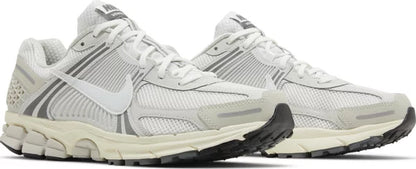 Nike Vomero 5 Platinum Tint