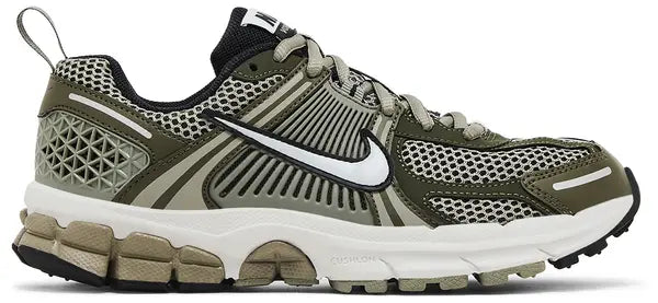 NIKE VOMERO 5 CARGO KHAKI