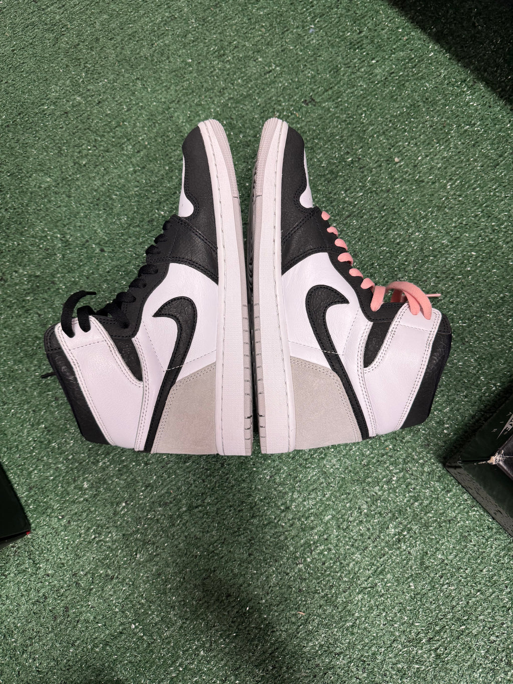 10m- Air Jordan 1 Retro High OG Stage Haze