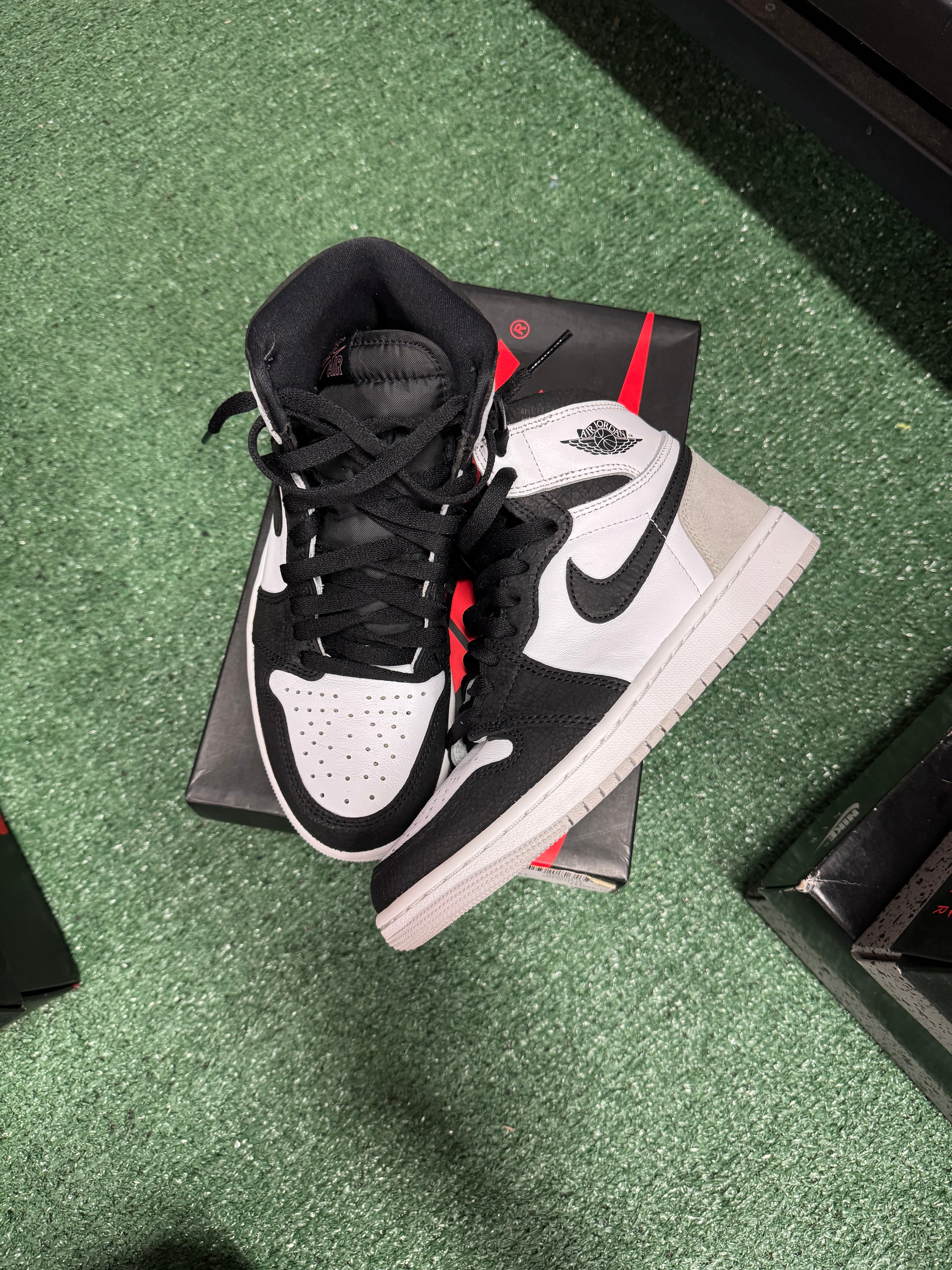 6m- Air Jordan 1 Retro High OG Stage Haze