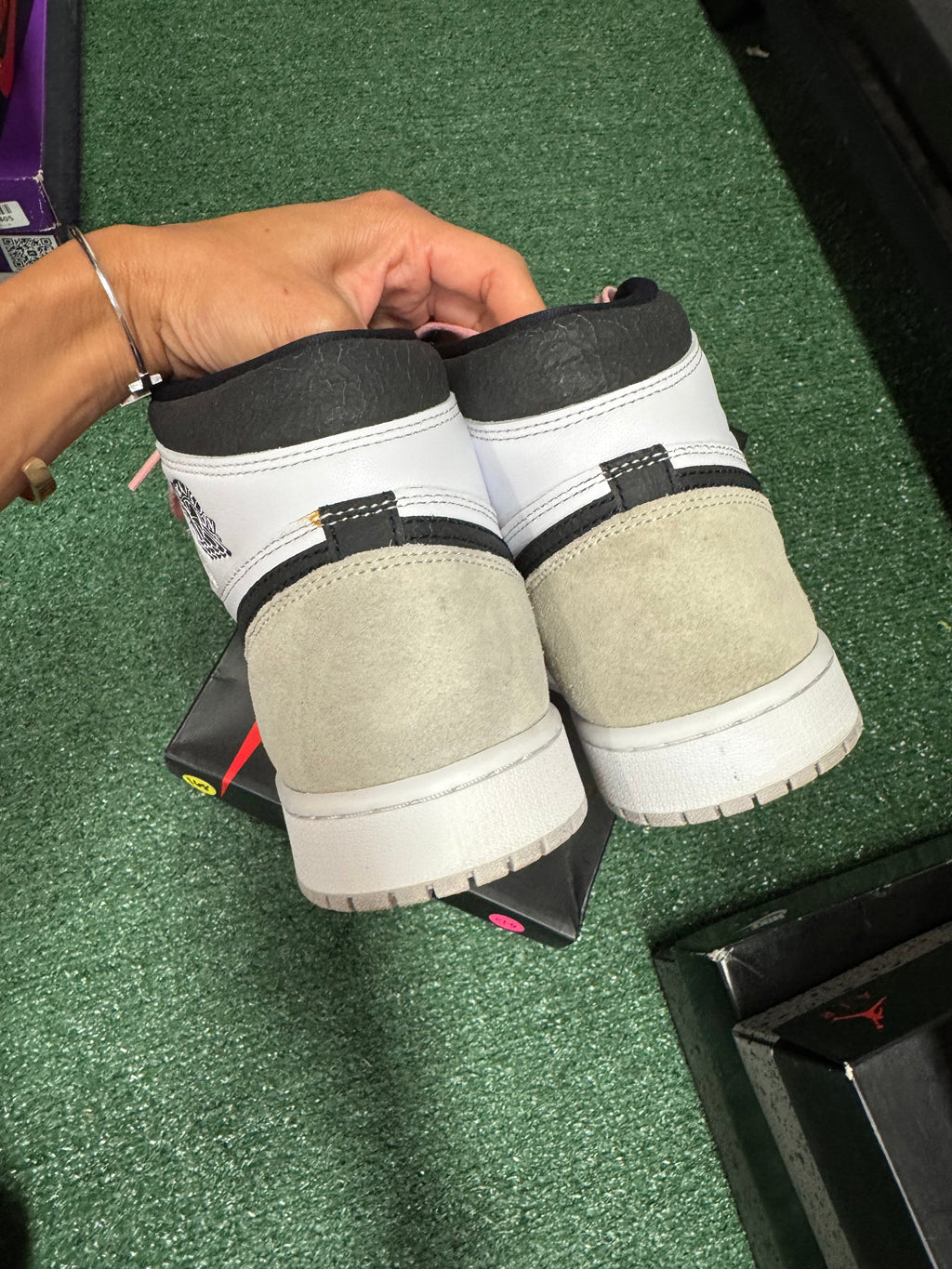9.5m- Air Jordan 1 Retro High OG Stage Haze