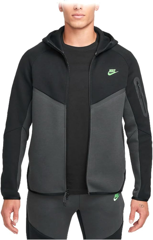 Nike Tech Fleece Adult
