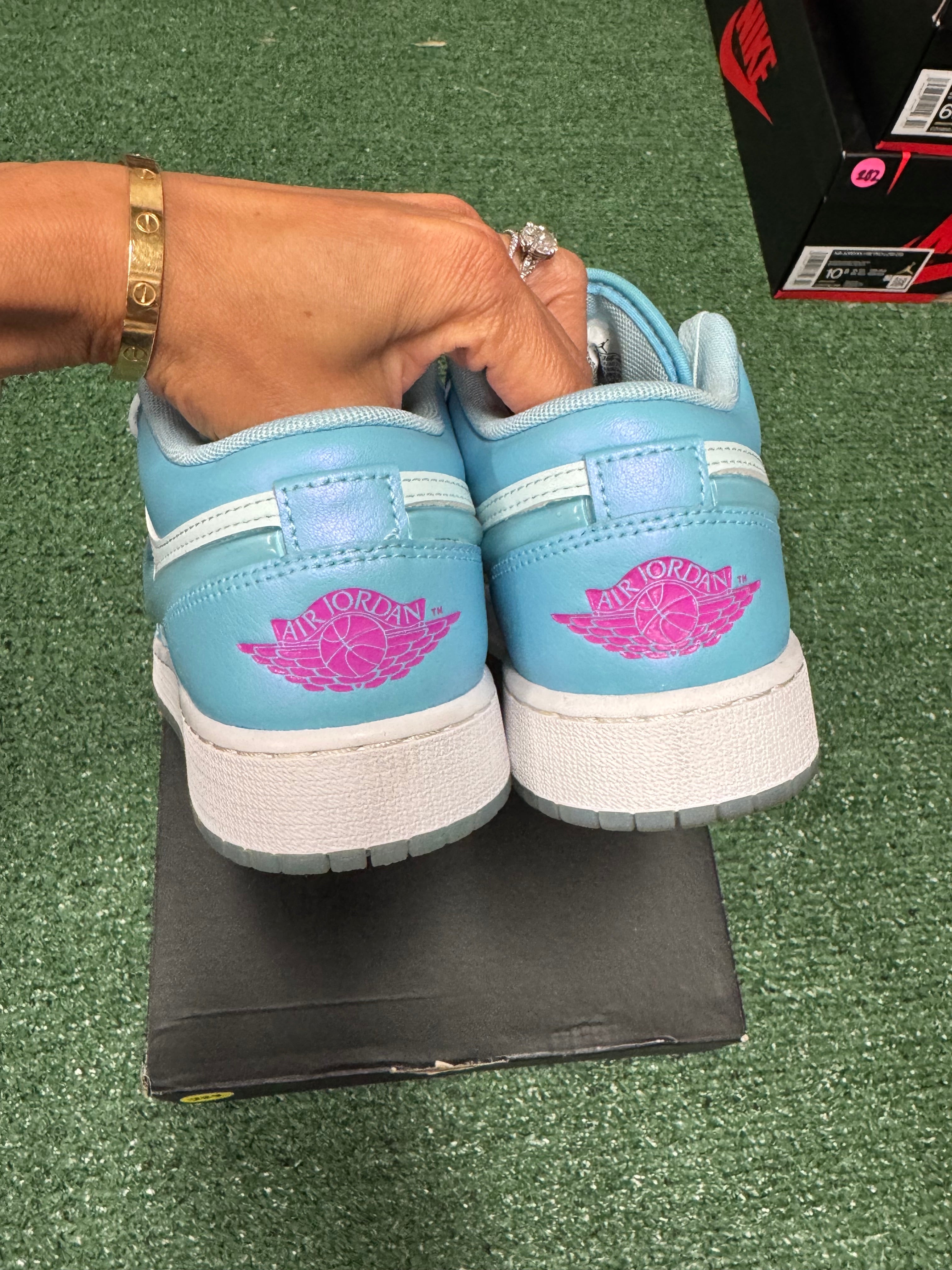 5.5y- Air Jordan 1 Low Aquarius Blue