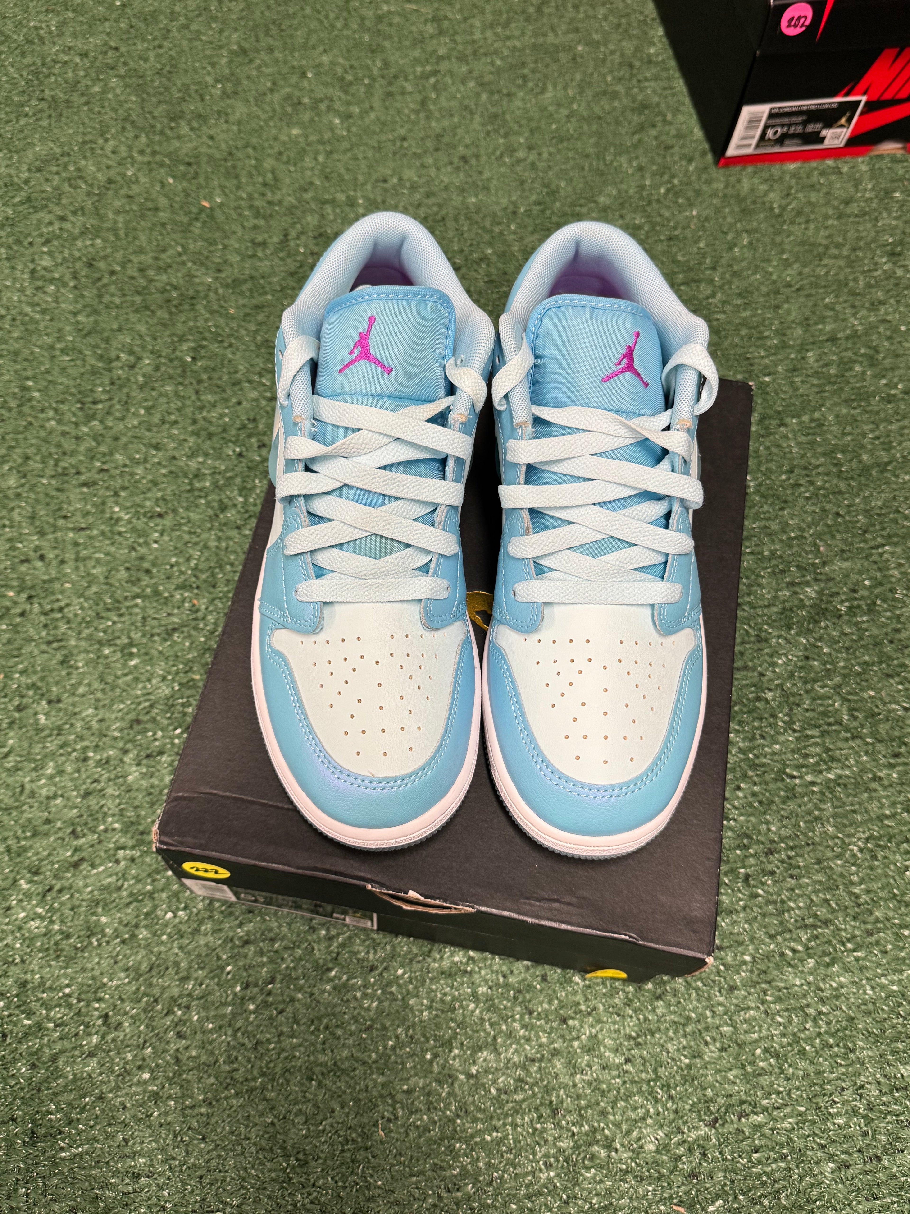 5.5y- Air Jordan 1 Low Aquarius Blue