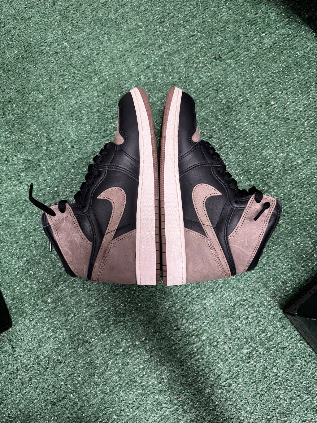 6.5y- Air Jordan 1 Retro High OG Palomino