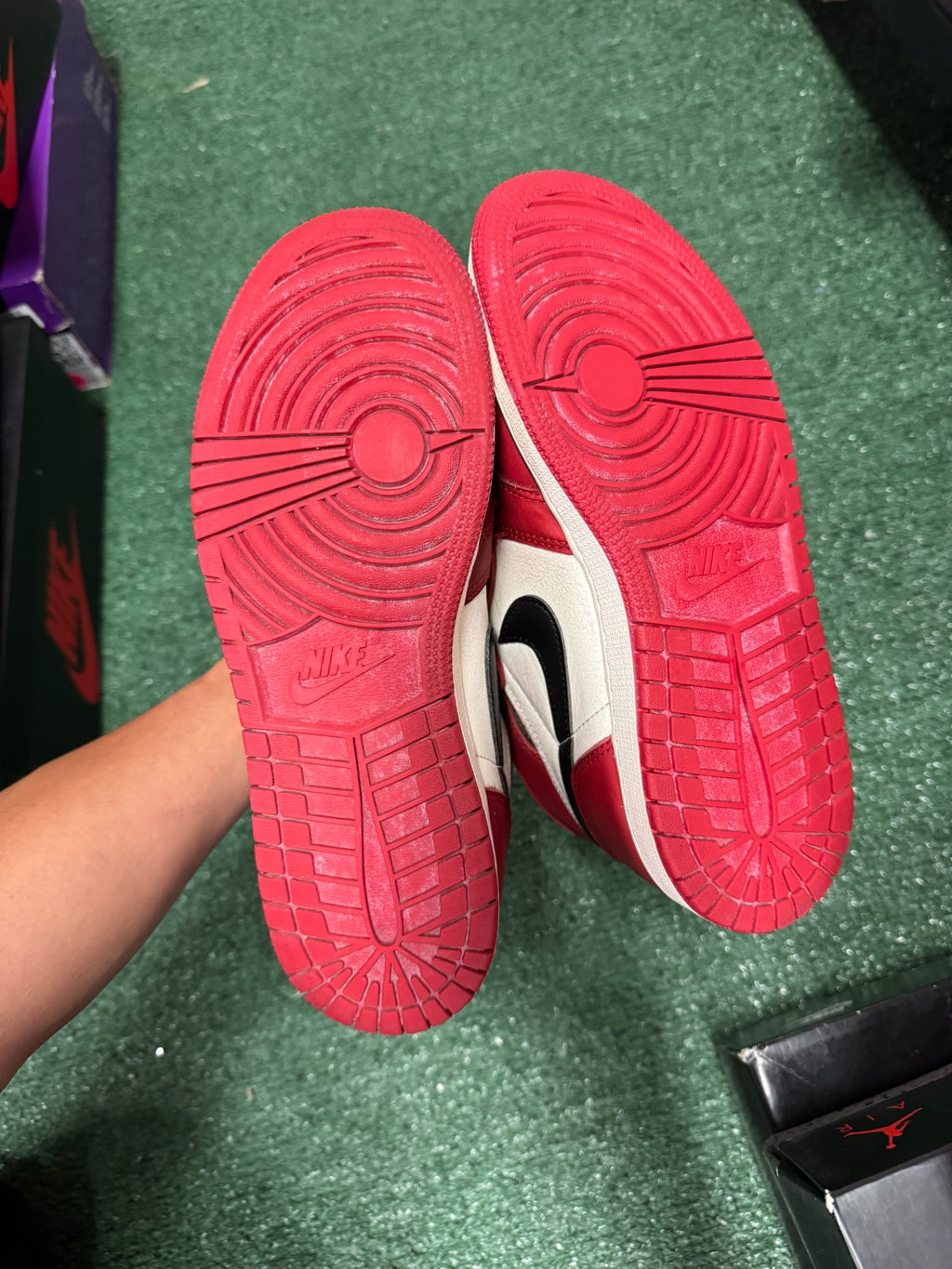 6.5y- Air Jordan 1 Retro High OG Lost & Found