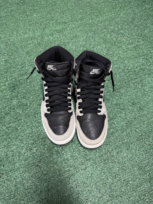 Air Jordan 1 Retro High OG Shadow