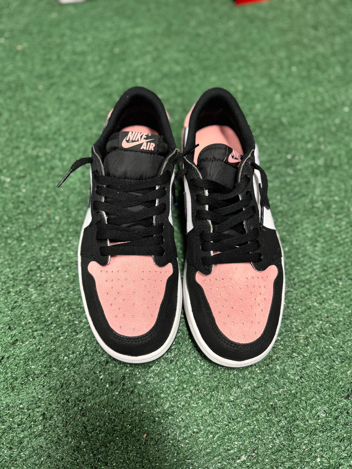6.5y- Air Jordan 1 Low Bleached Coral