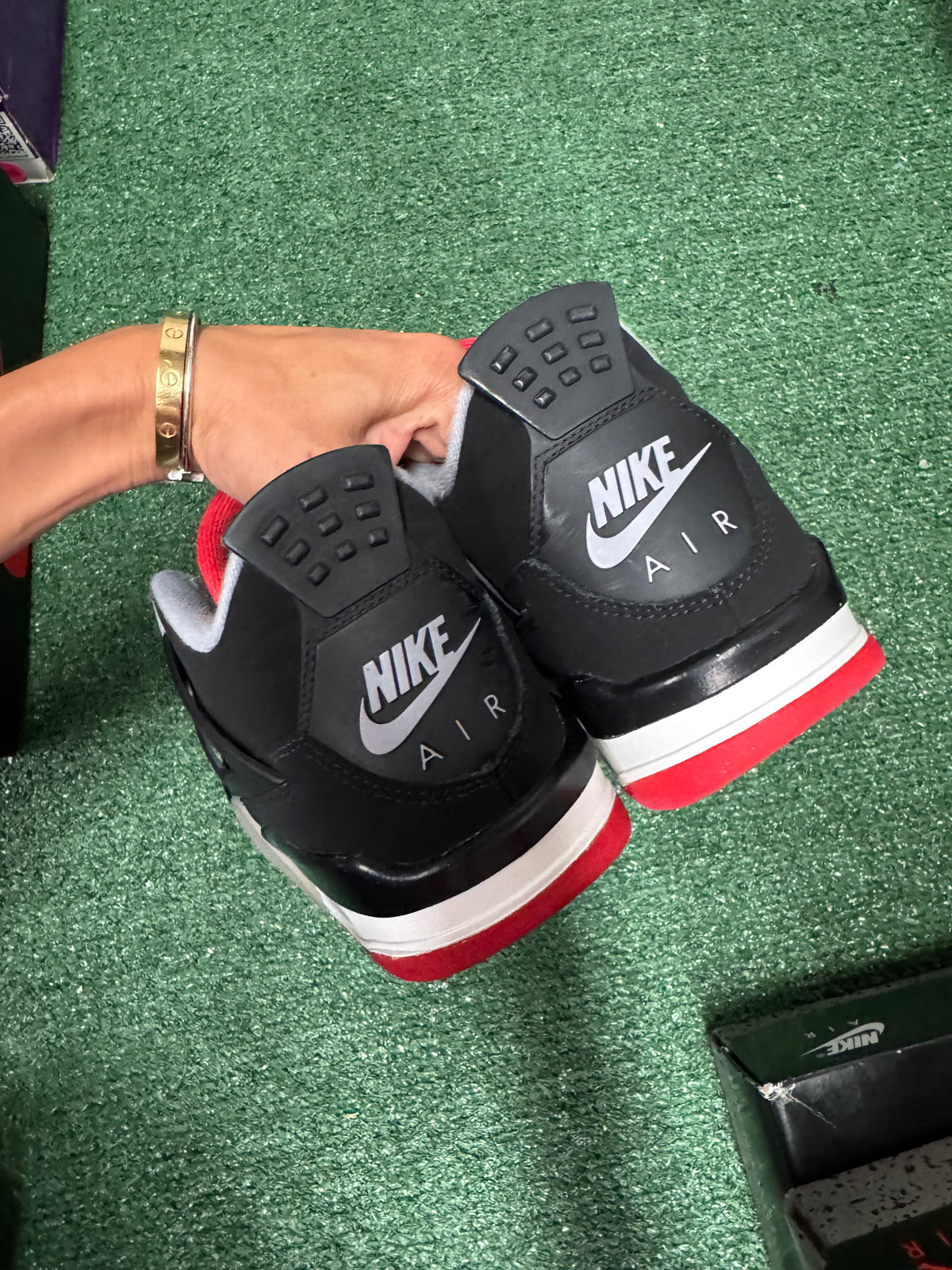 6.5y- Air Jordan 4 Retro Bred 2019