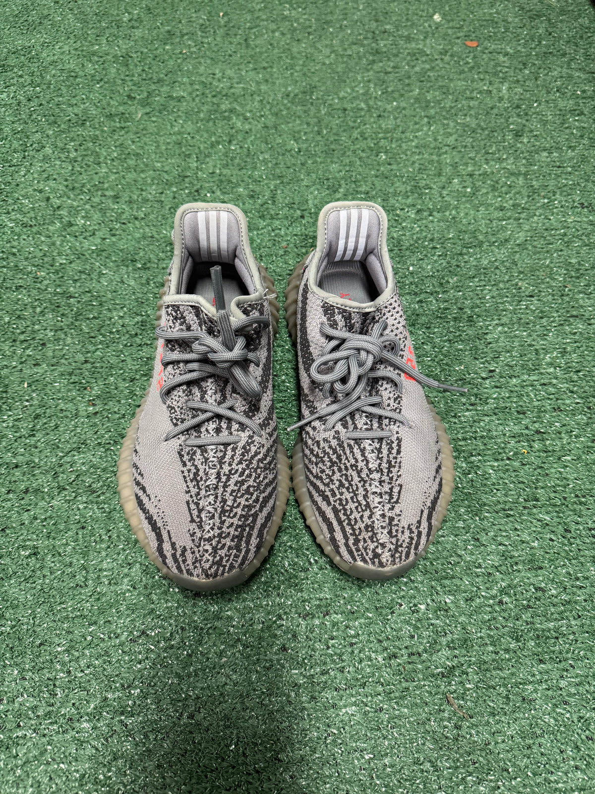 6m- Yeezy Boost 350 V2 Beluga 2.0