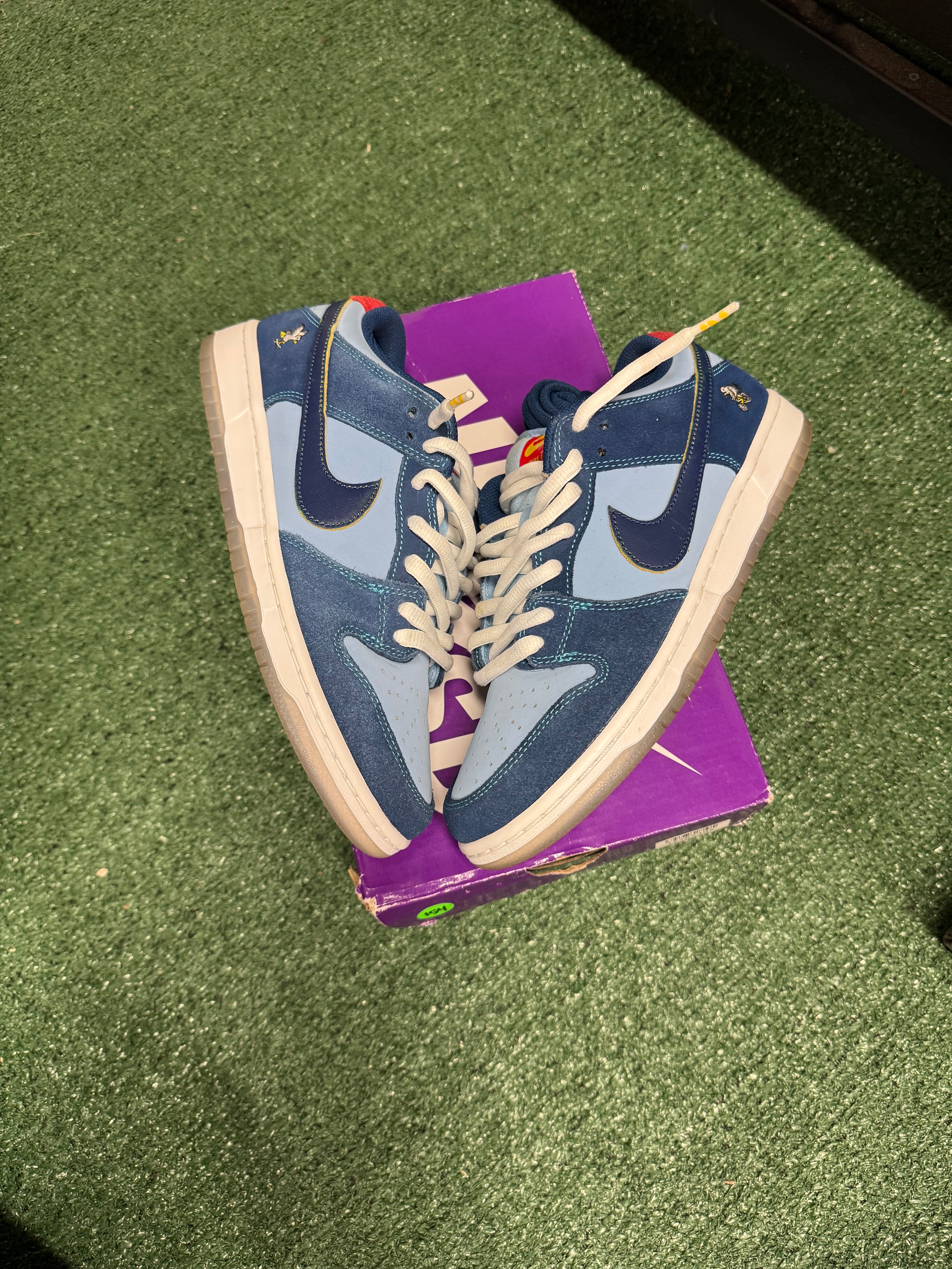 8.5m- Nike Dunk Low SB Why So Sad