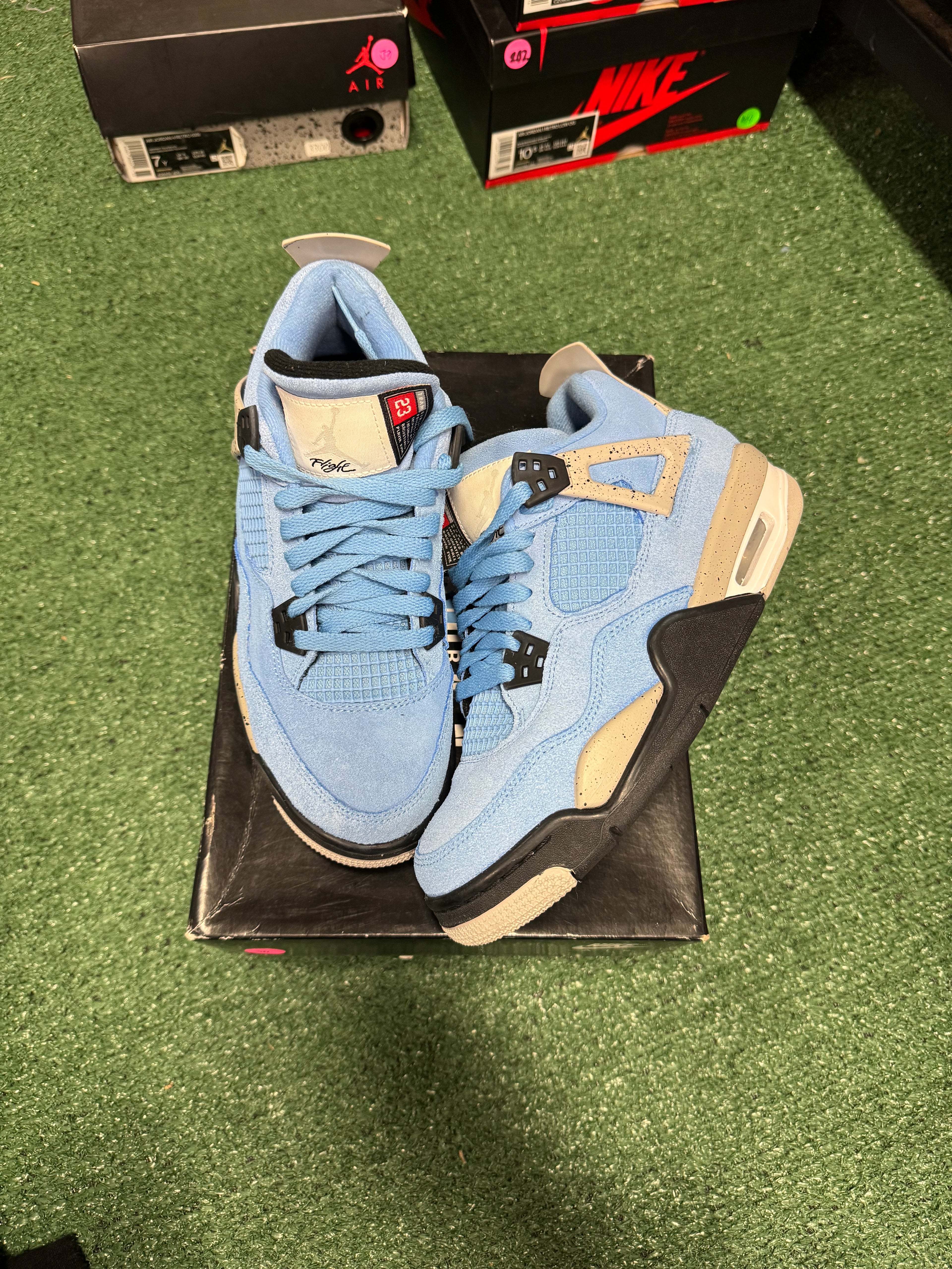 6.5y- Air Jordan 4 Retro UNC
