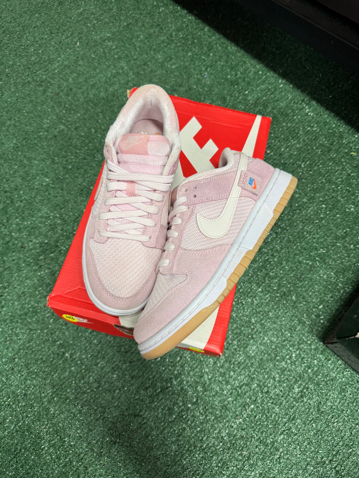 7.5w- Nike Dunk Low Teddy Bear