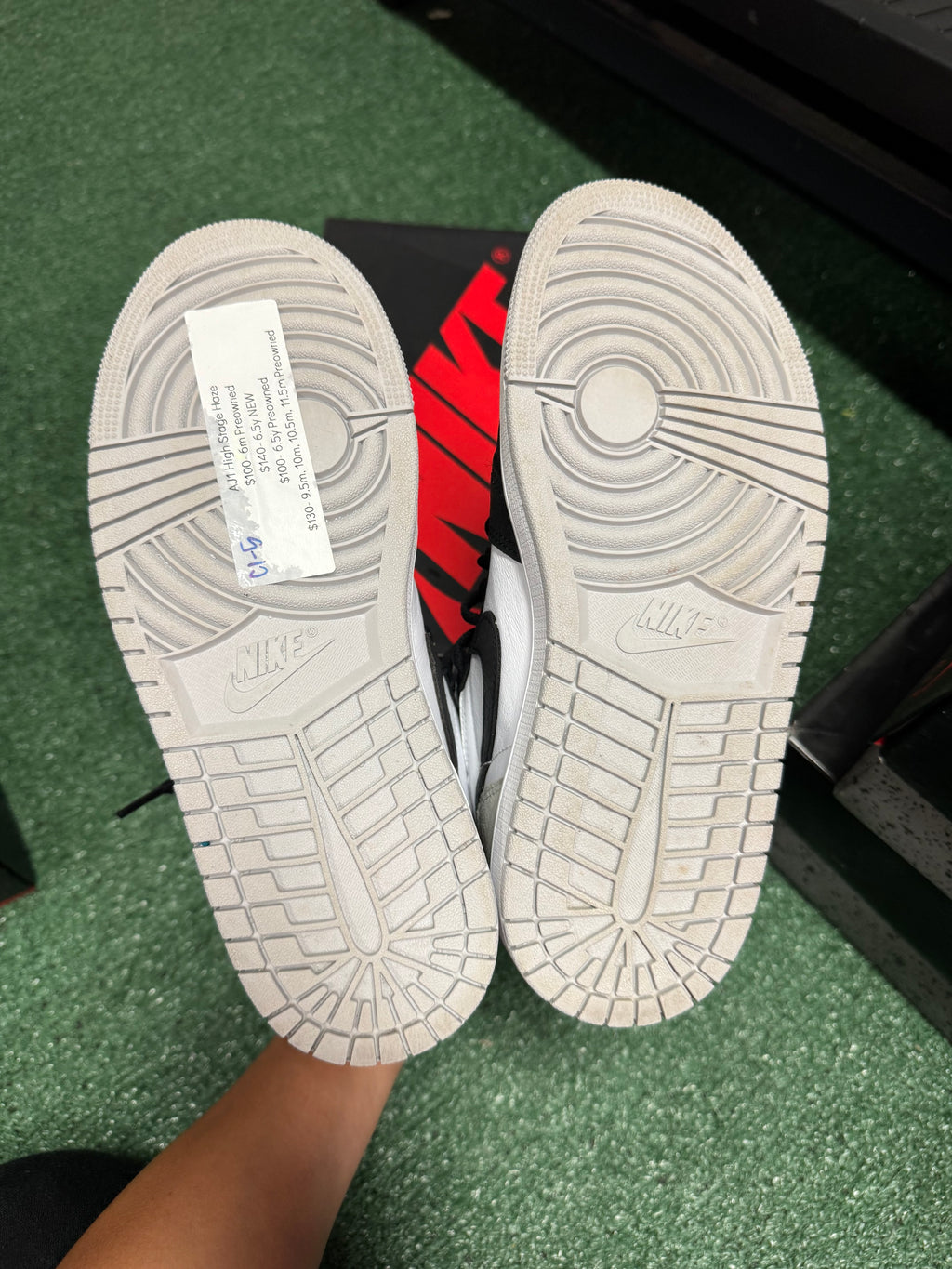 6m- Air Jordan 1 Retro High OG Stage Haze