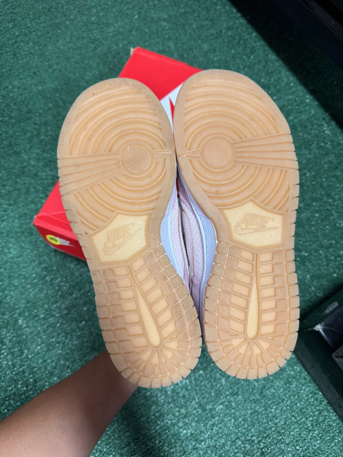 7.5w- Nike Dunk Low Teddy Bear