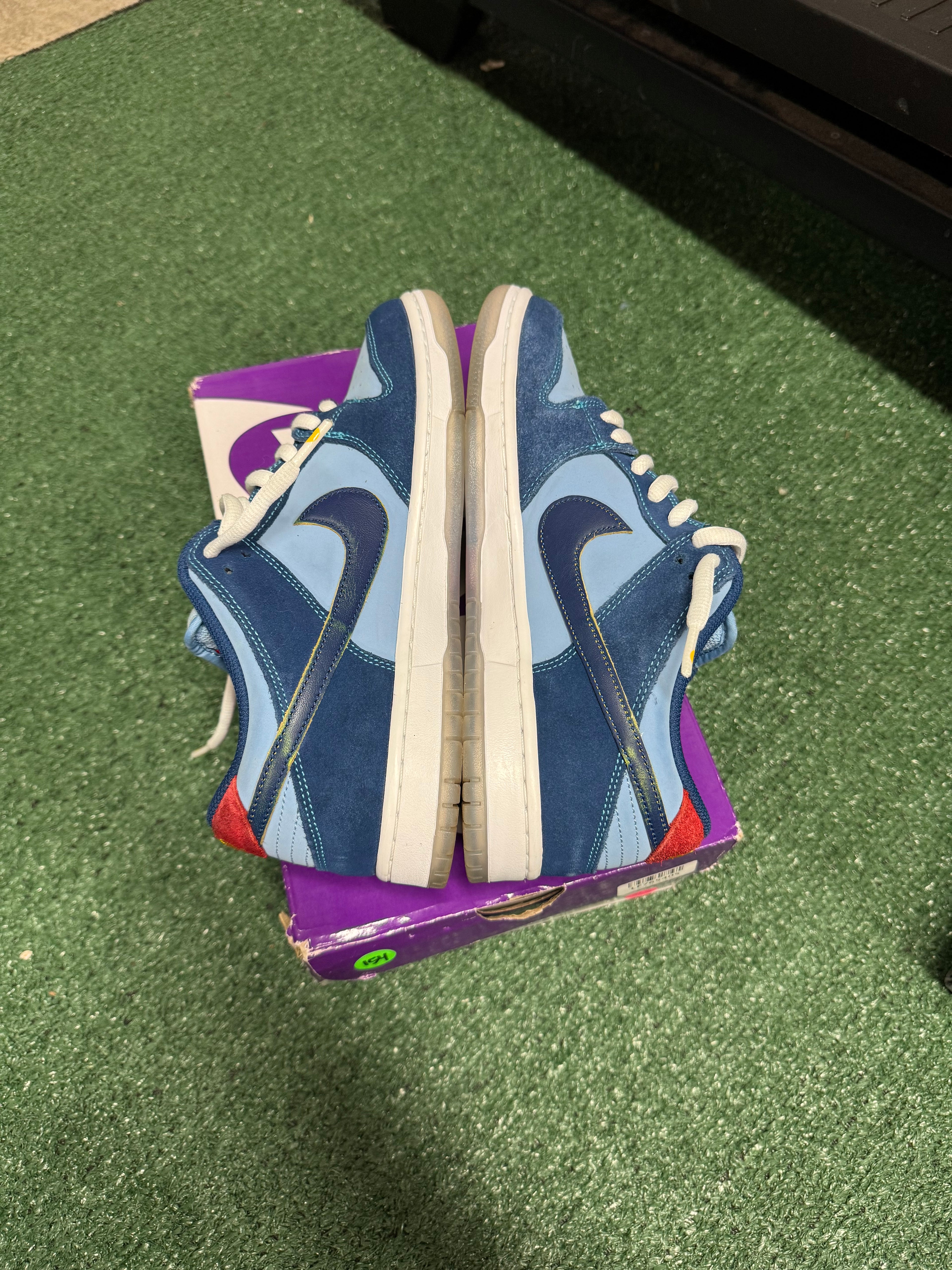 8.5m- Nike Dunk Low SB Why So Sad