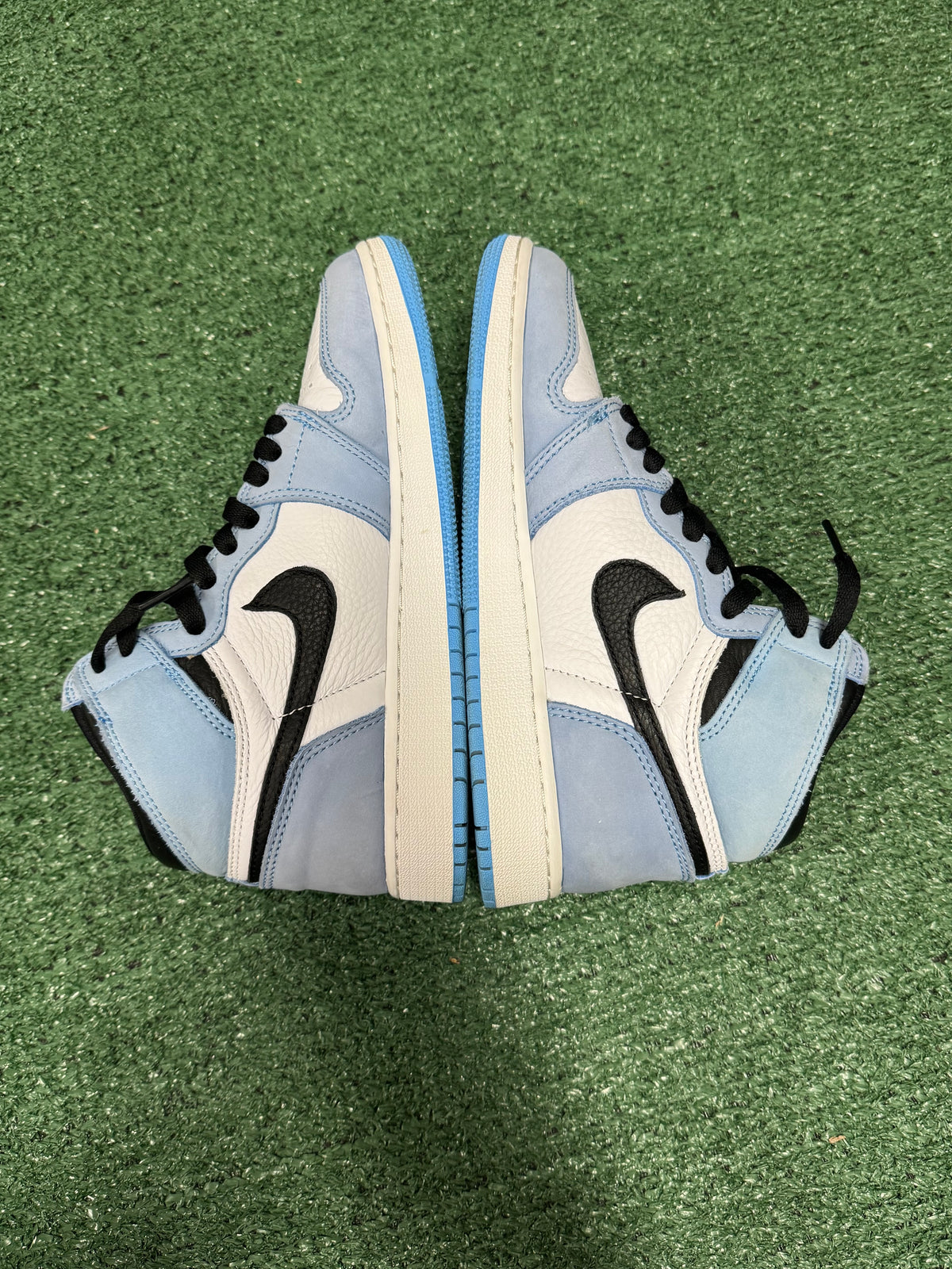 6.5y- Air Jordan 1 High University Blue