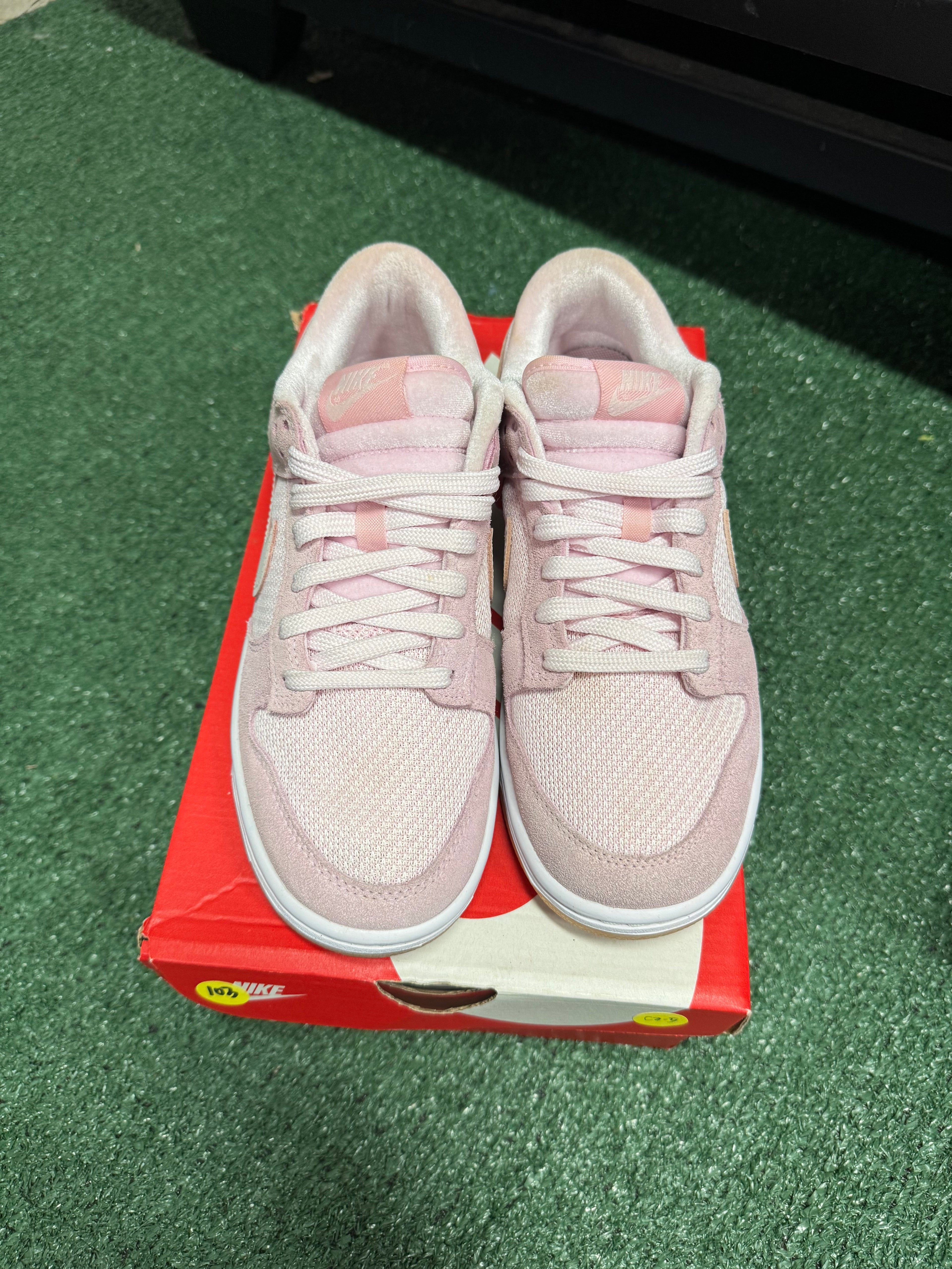 7.5w- Nike Dunk Low Teddy Bear