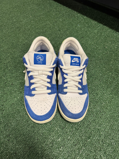 9m- Nike Dunk Low SB Fly Streetwear