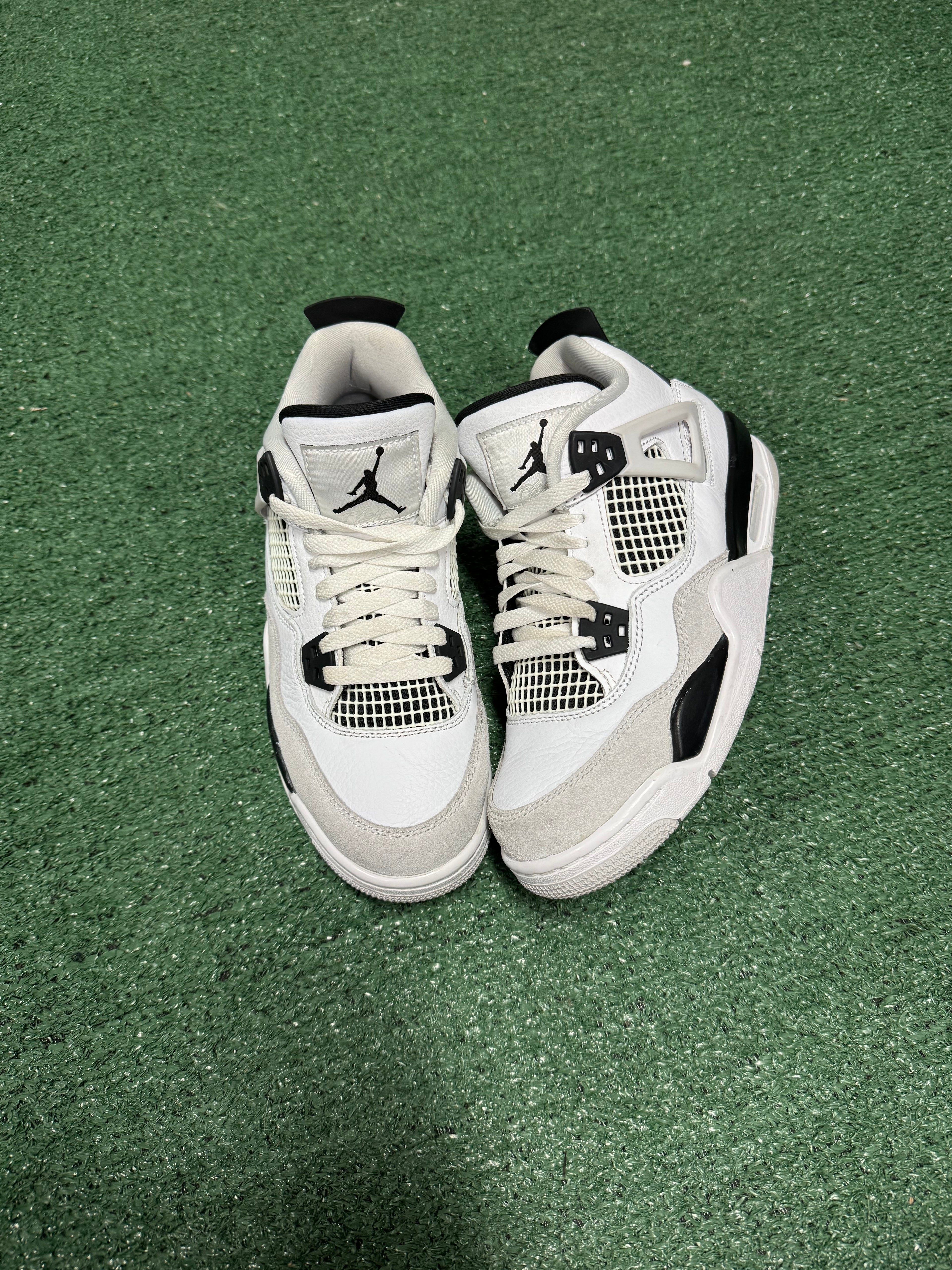 ⭐Air Jordan 4 Military Black