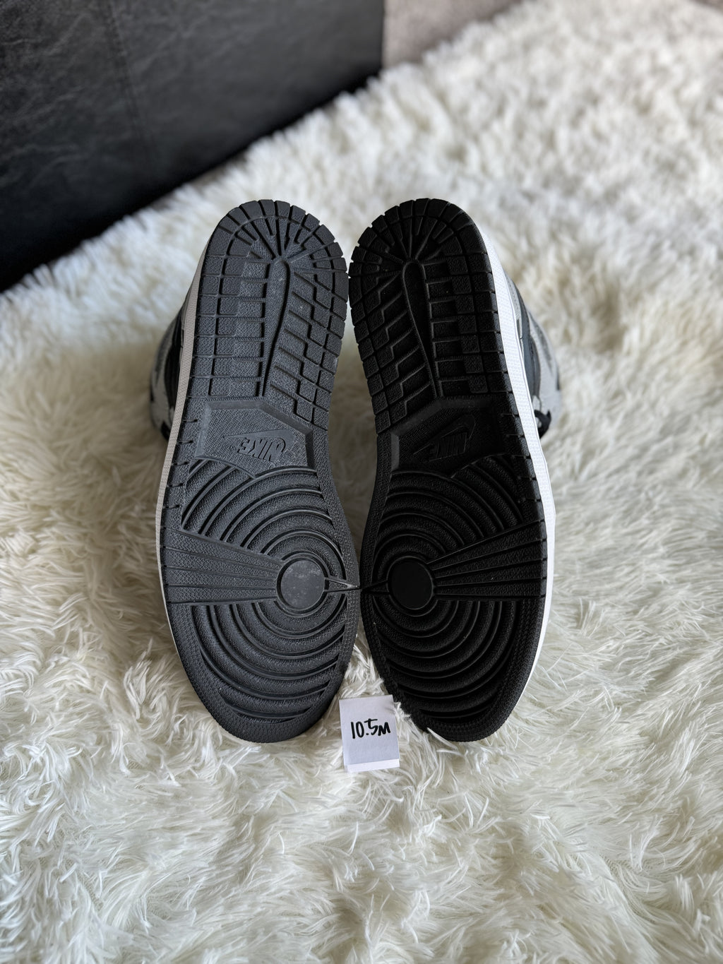 Air Jordan 1 Retro High OG Shadow 2.0 *