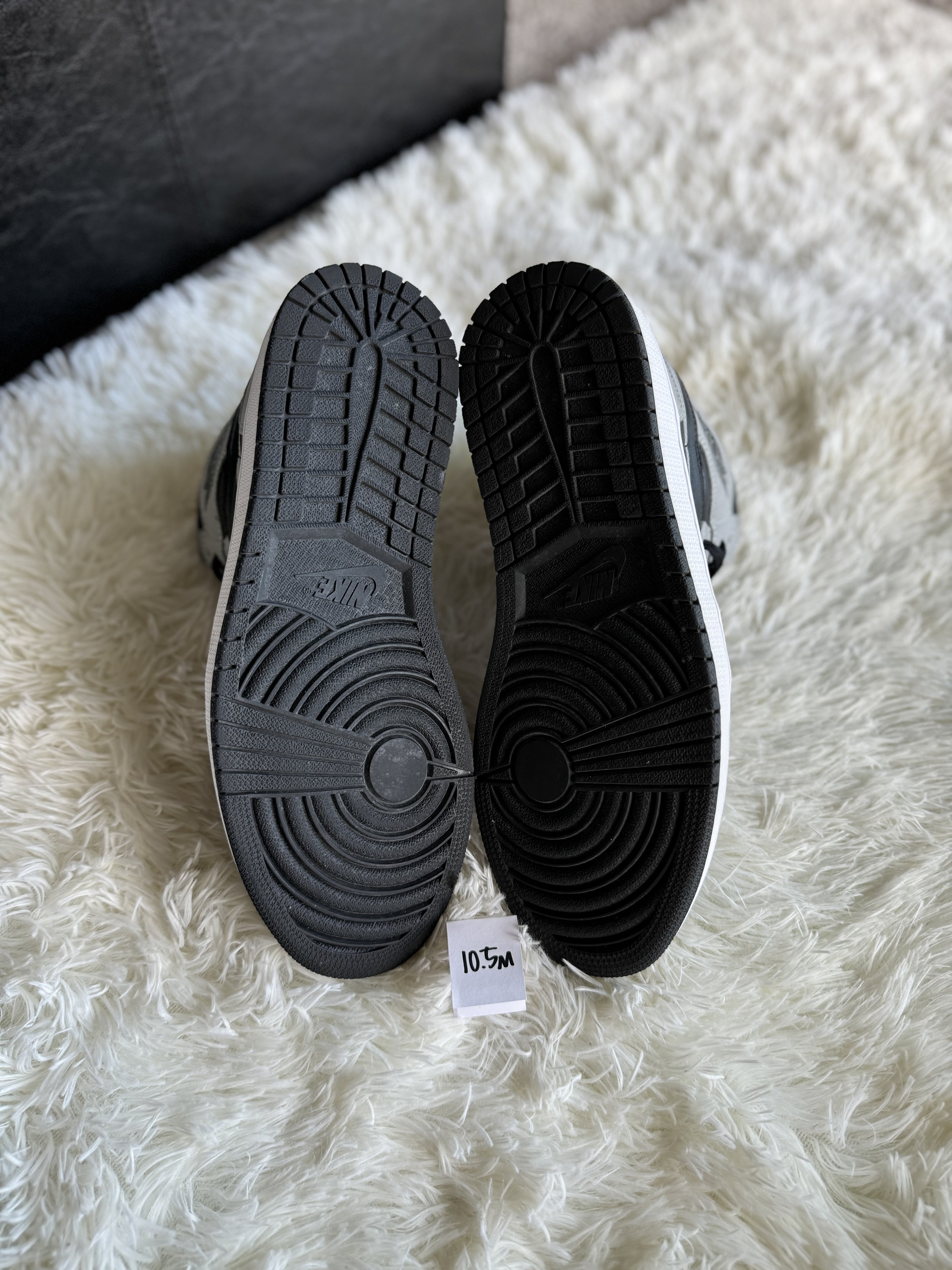 Air Jordan 1 Retro High OG Shadow 2.0 *