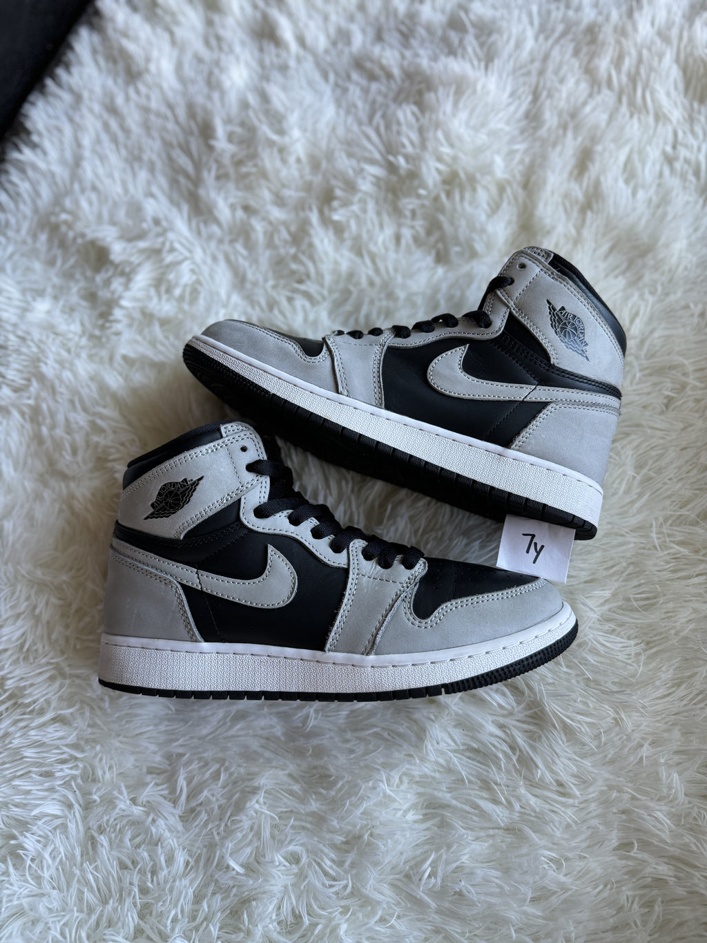 Air Jordan 1 Retro High OG Shadow 2.0 *