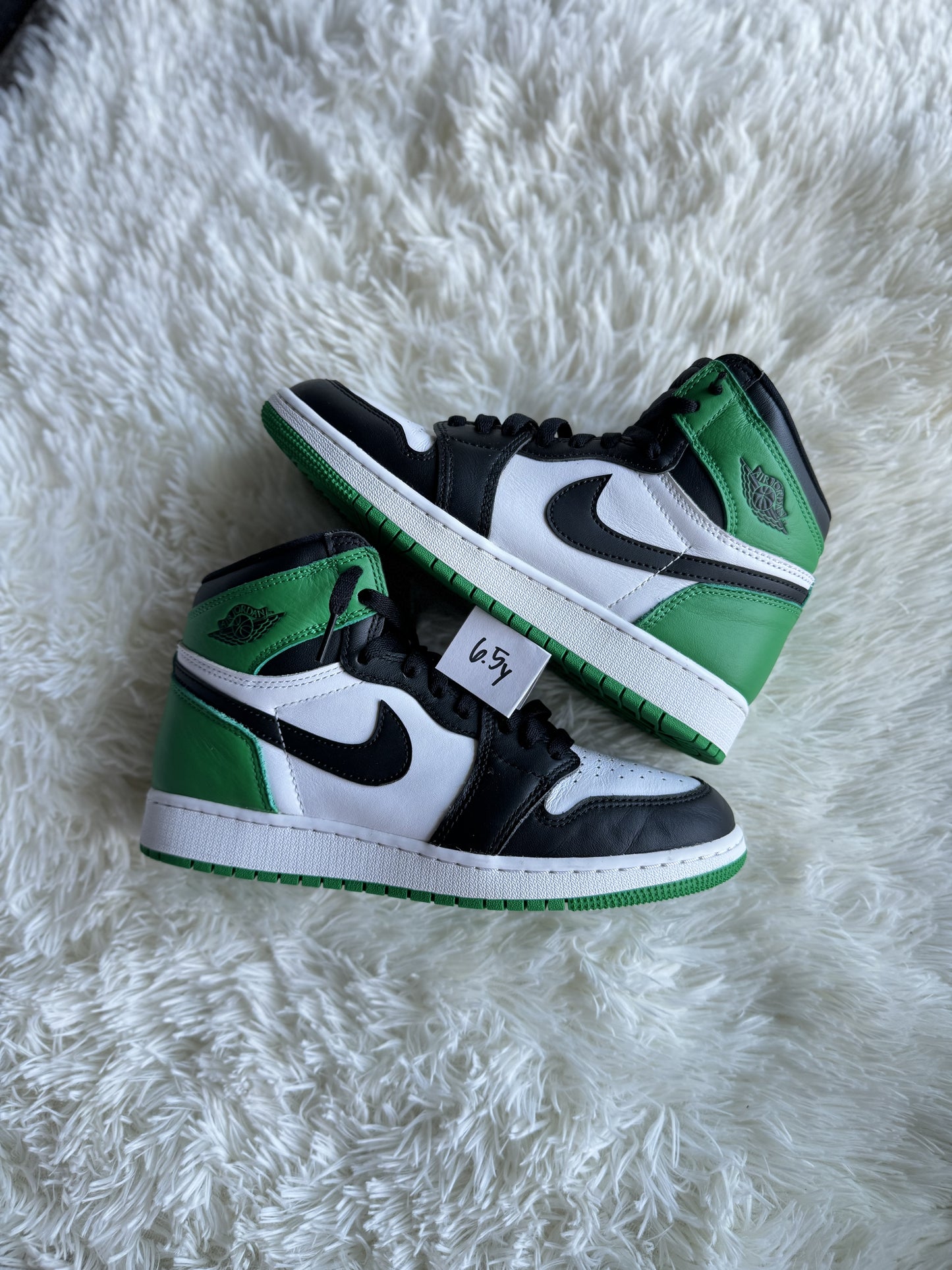 Air Jordan 1 Retro High OG Lucky Green