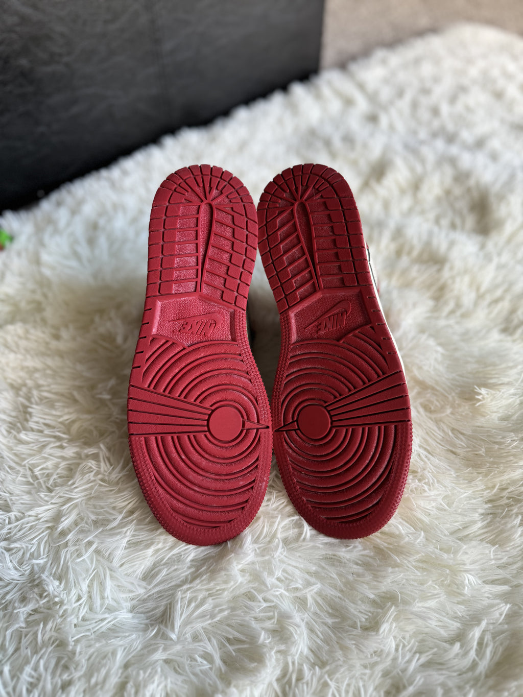 Air Jordan 1 Retro High OG Lost & Found *