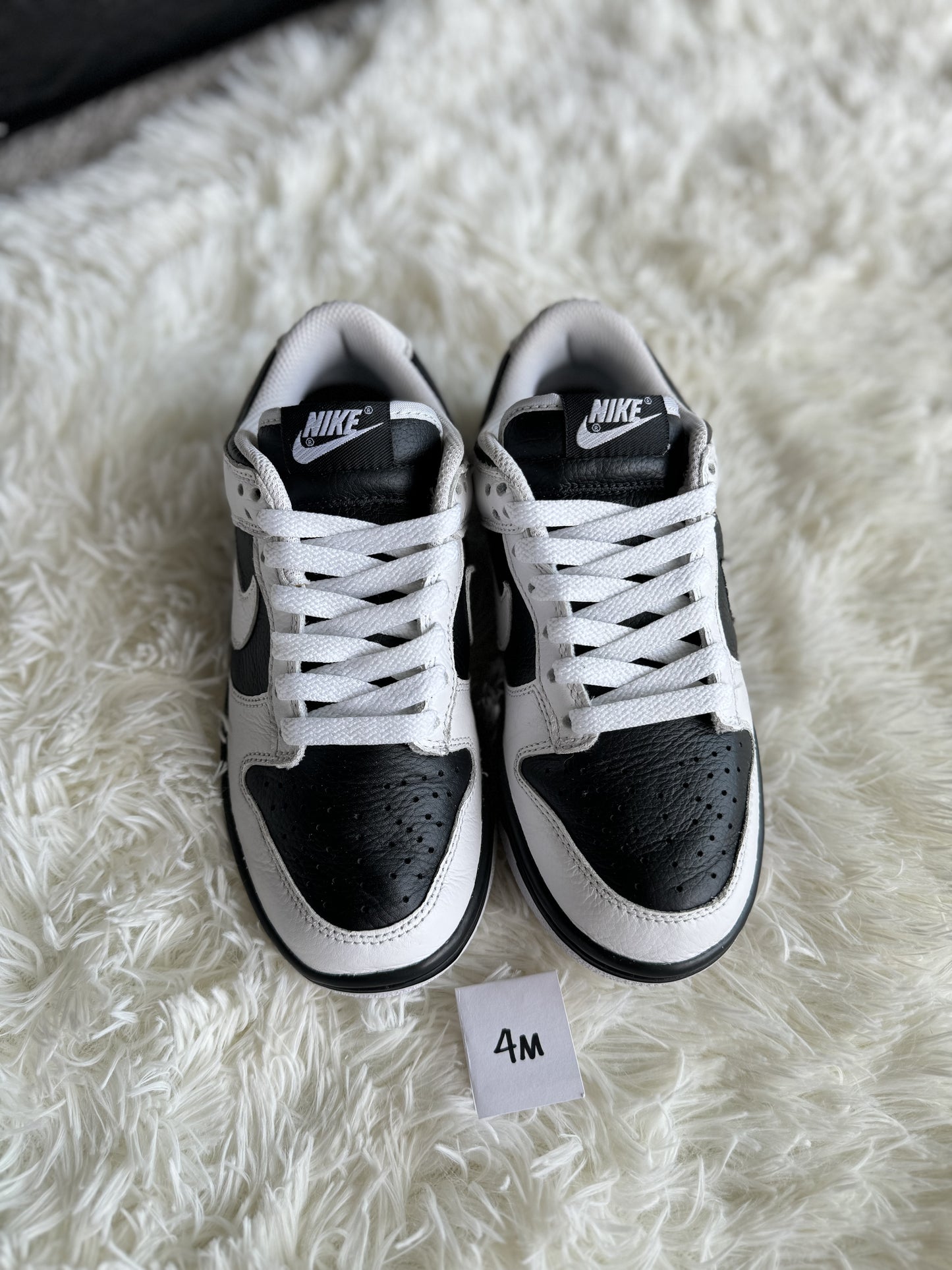 Nike Dunk Low Retro Reverse Panda