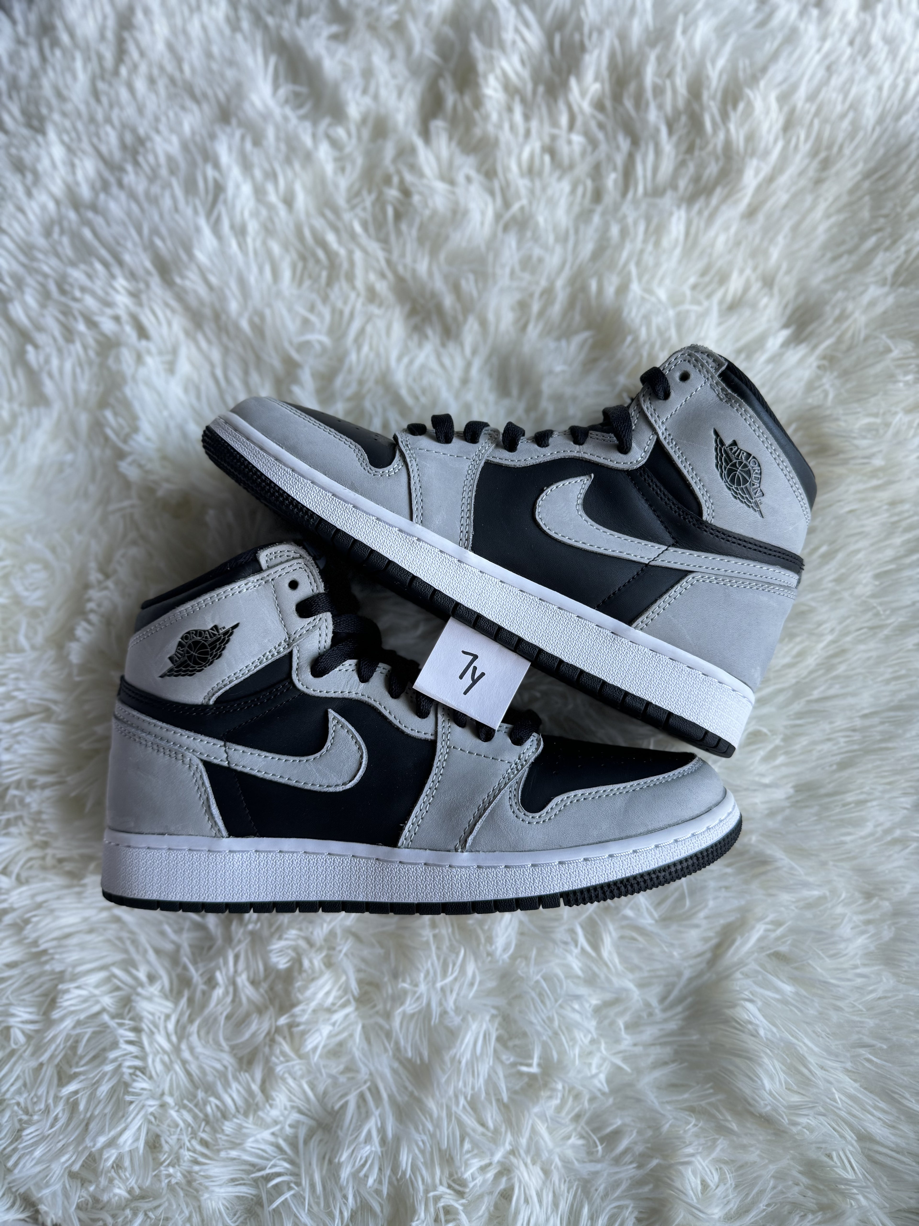 Air Jordan 1 Retro High OG Shadow 2.0 *