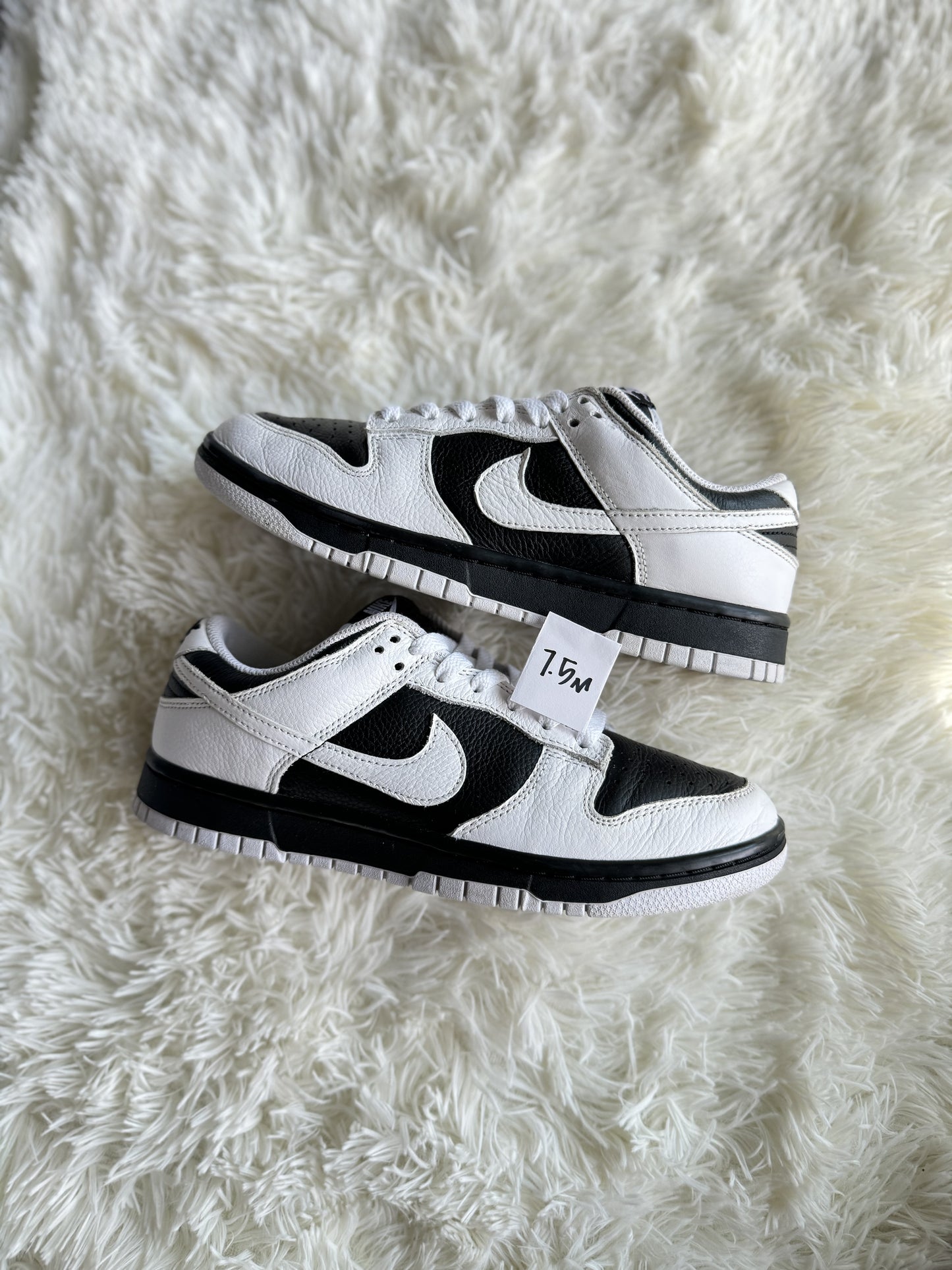 Nike Dunk Low Retro Reverse Panda