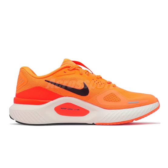 Nike Structure 26 Total Orange