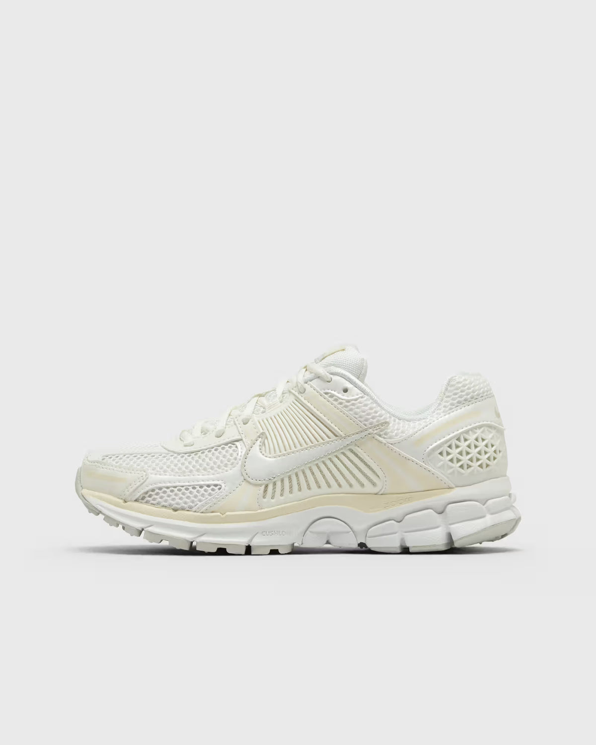 Nike Vomero 5 Coconut Milk