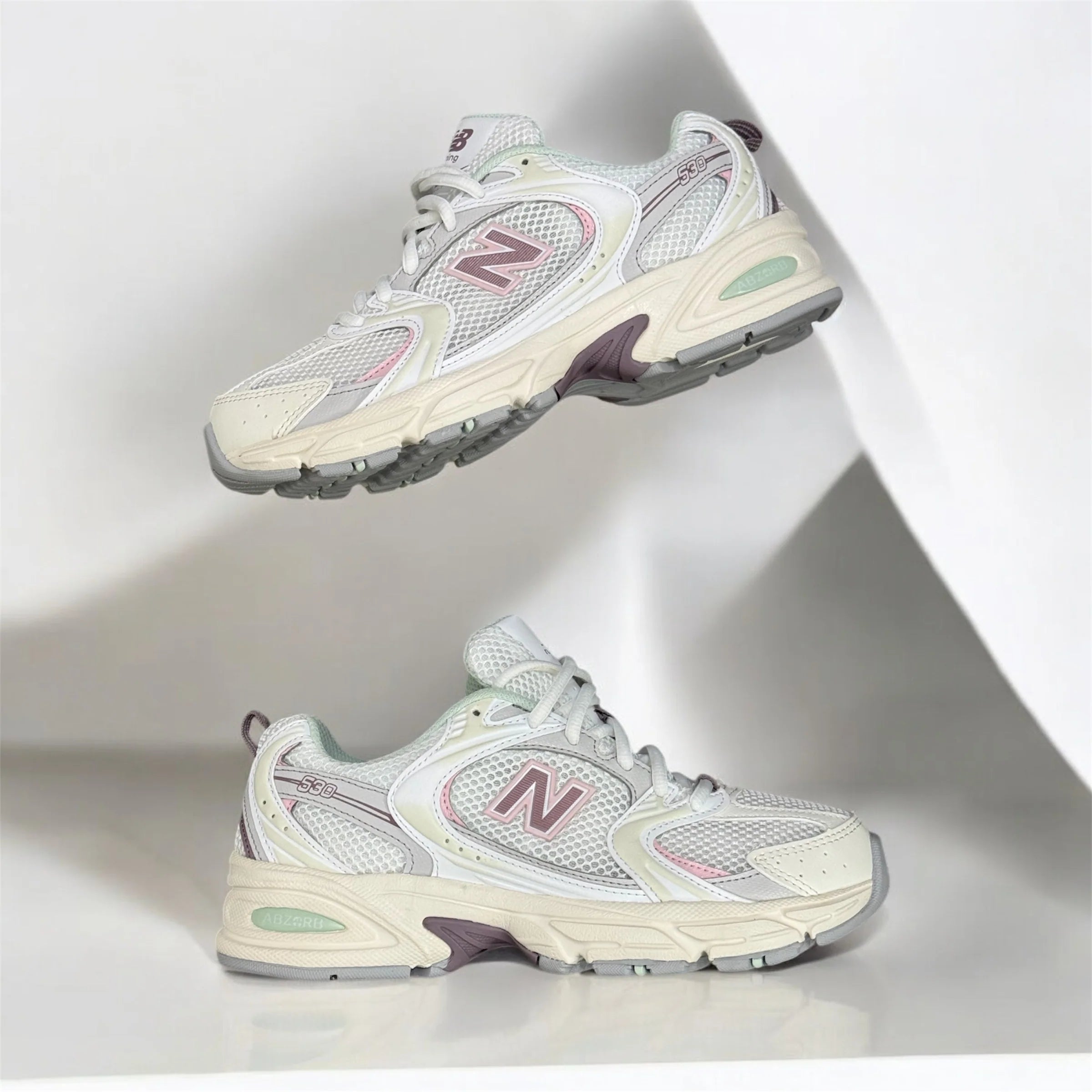 NEW BALANCE 530 EASTER