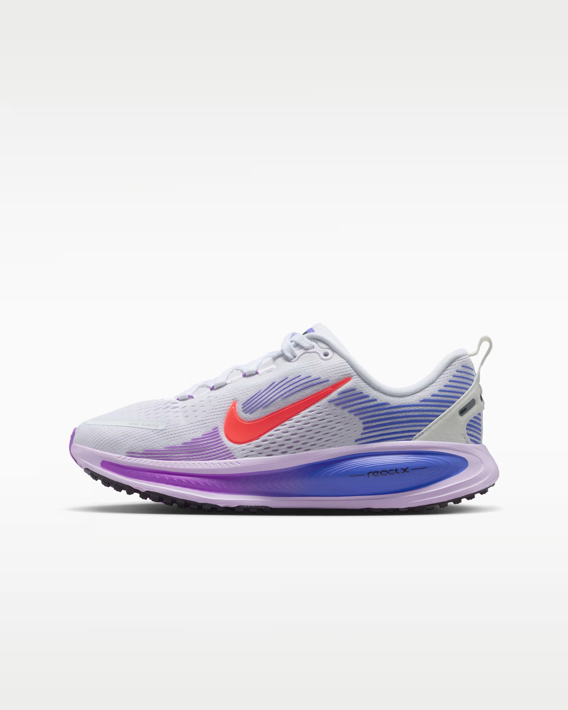 5.5y- Nike Vomero 18 White Hot Lava