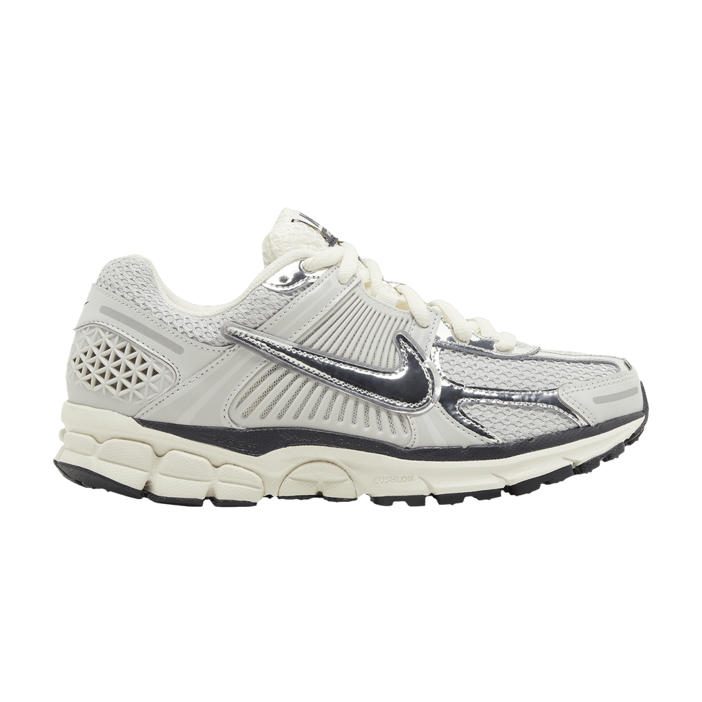 Nike Vomero 5 Photon Dust Metallic