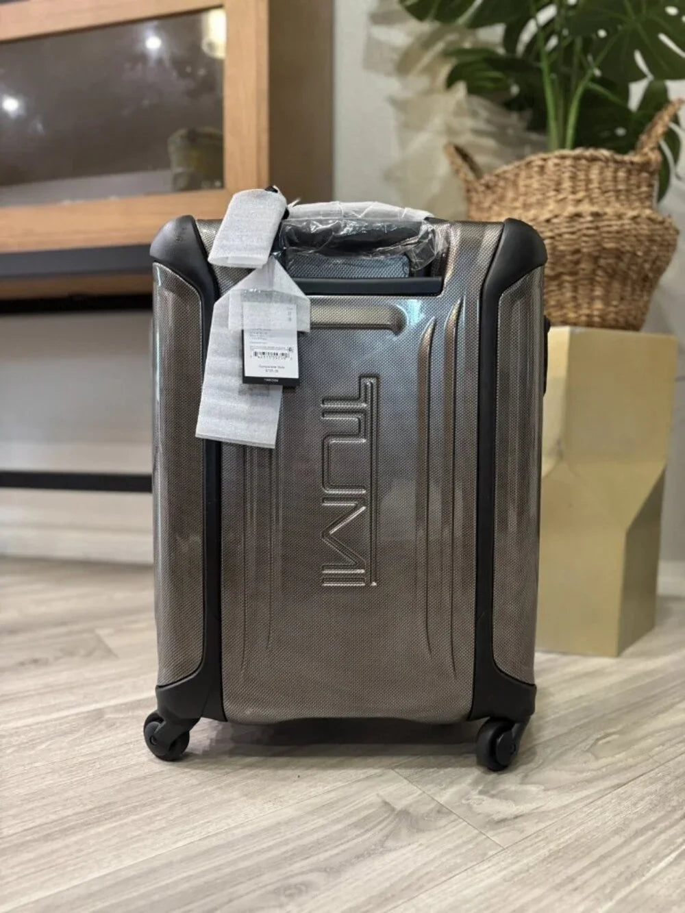 TUMI 22" Vapor Continental Carry On Hardcase Spinner Suitcase- Fossil