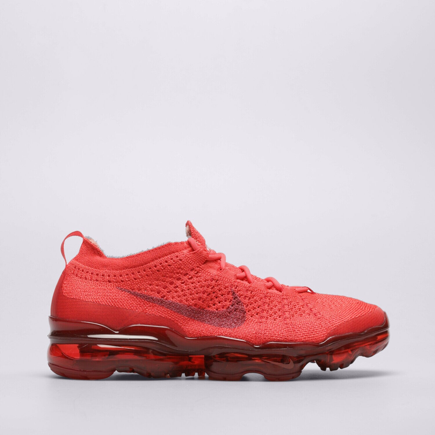 Nike Vapormax Flyknit Triple Red