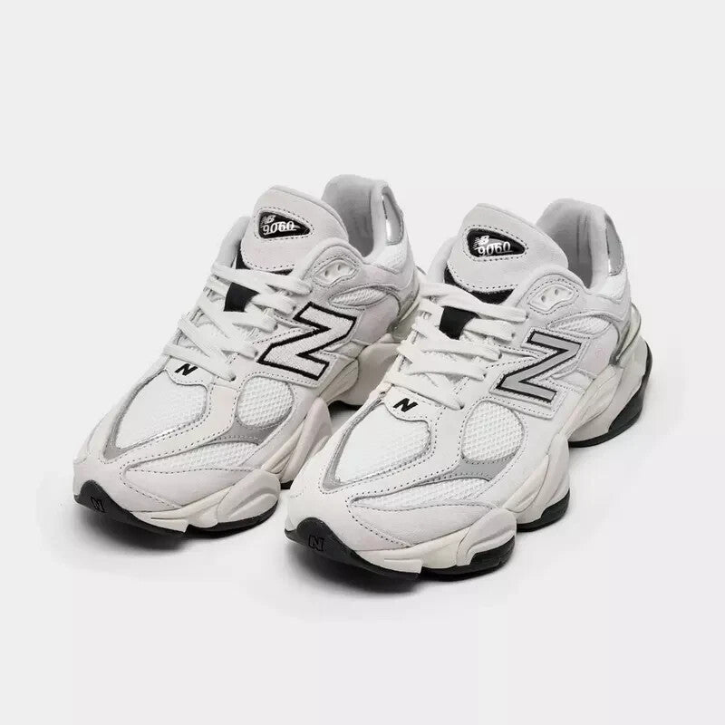 NEW BALANCE 9060 LIGHT GREY METALLIC SILVER