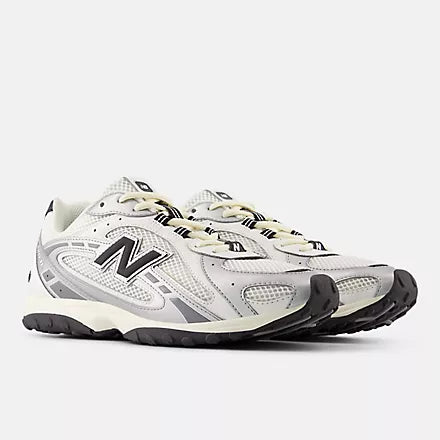 New Balance 204 Silver Metallic Black *